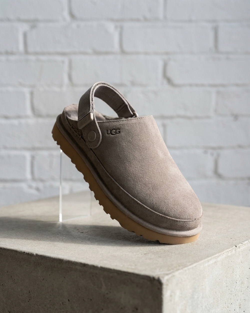 NEW UGG women's goldenstar suede clog in smoke plume
